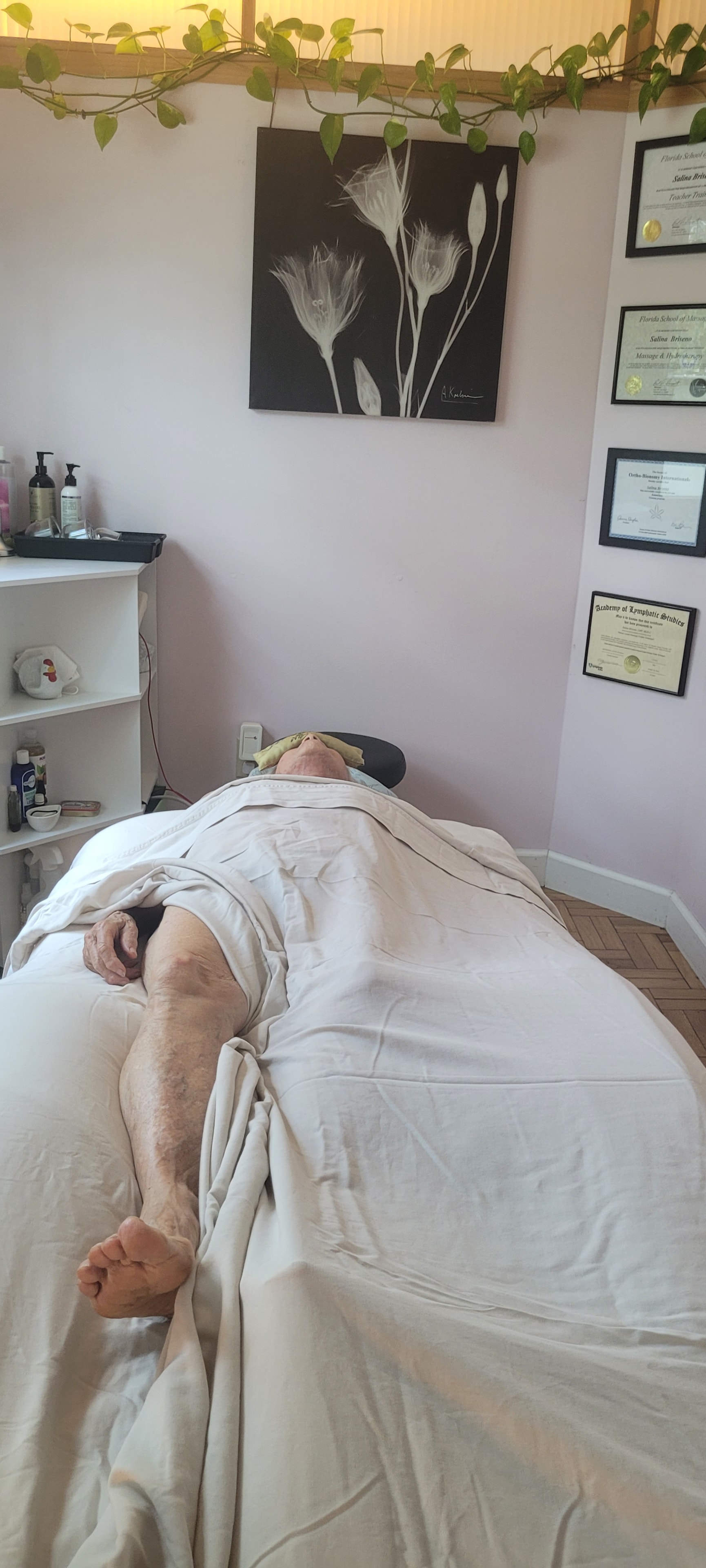 Office and wellness image 7